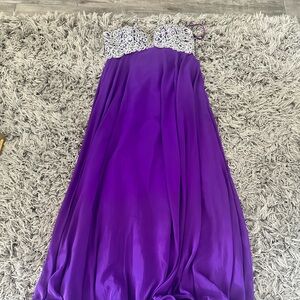 Strapless chiffon dress with diamond embellishment